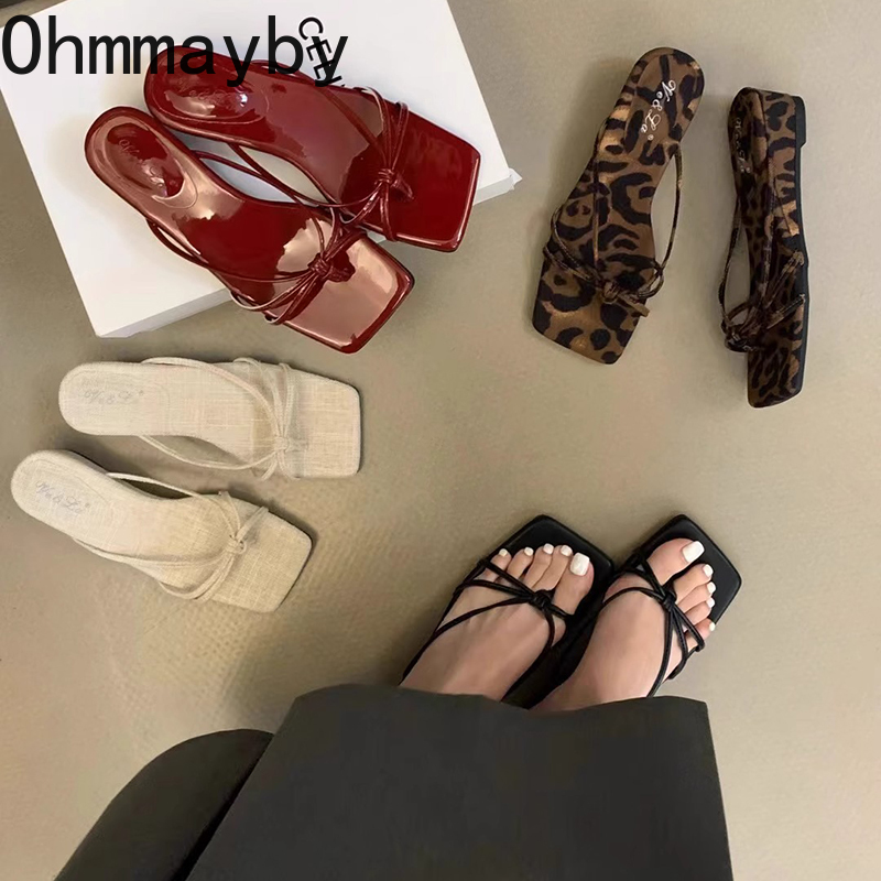 Street Fashion Clothing - Sandal Jepit Hak Wedges Wanita Musim