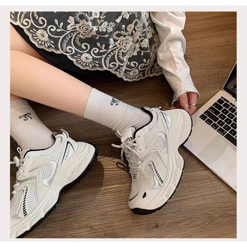 Sepatu Sneakers Wanita Musim S - Street Fashion Female ulasan dan harga