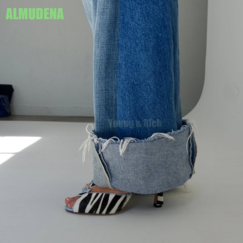 Sepatu Hak Tinggi Model V-Cut  - Street Fashion Female ulasan dan harga